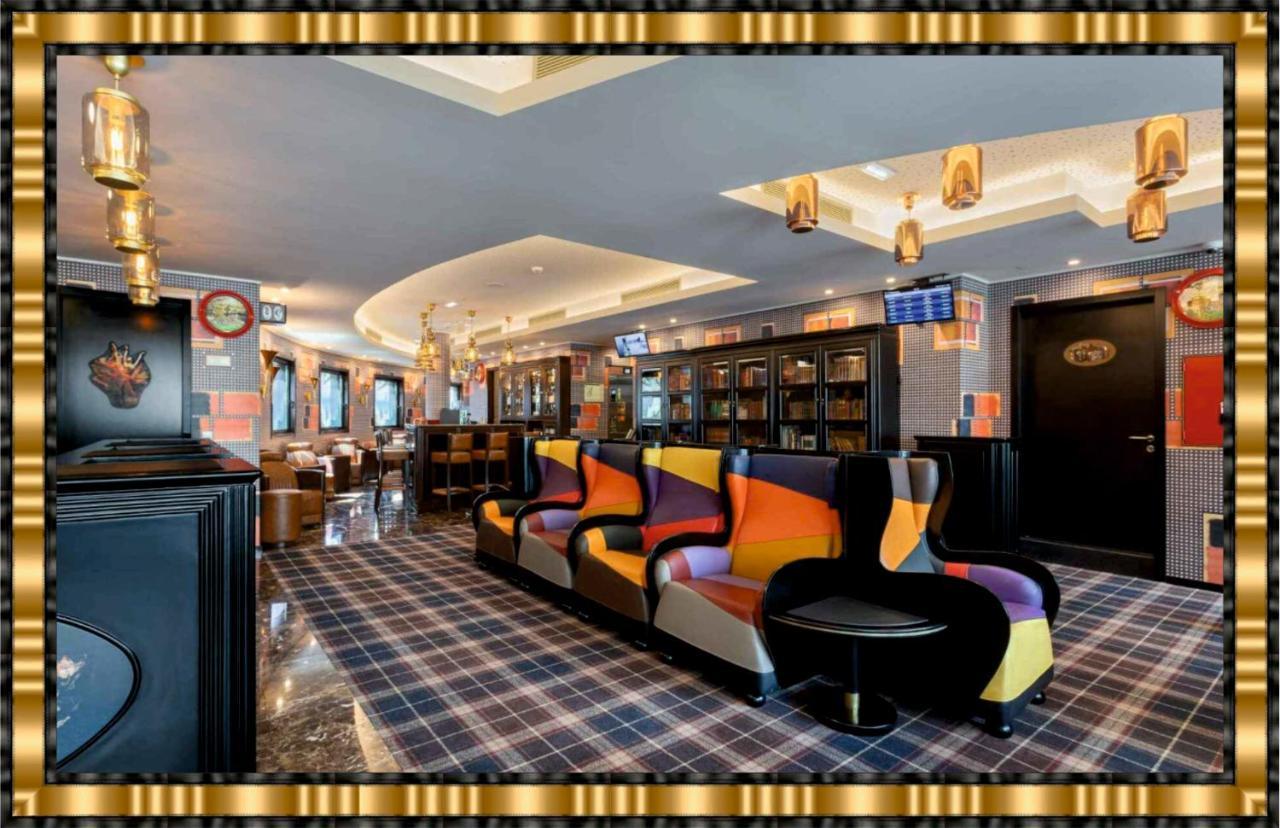 Hotel Jaguar Oporto - Airport To Hotel And City Center And Vice-Versa Is A Free And Continuous Shuttle Service From 7Am To 8Pm Exterior photo