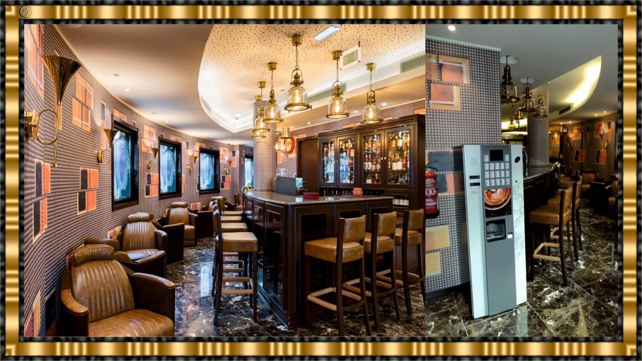 Hotel Jaguar Oporto - Airport To Hotel And City Center And Vice-Versa Is A Free And Continuous Shuttle Service From 7Am To 8Pm Exterior photo